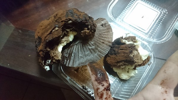 （胖匠）パン匠Bakery烘焙工房(大立)：高雄~胖匠 パン匠Bakery烘焙工房 髒髒包~超火紅髒髒旋風~不只髒到最高點還會爆漿呦~