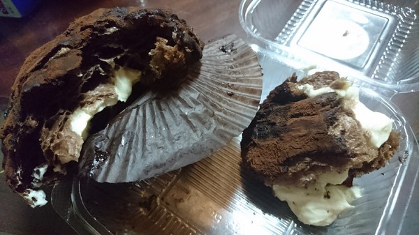 （胖匠）パン匠Bakery烘焙工房(大立)：高雄~胖匠 パン匠Bakery烘焙工房 髒髒包~超火紅髒髒旋風~不只髒到最高點還會爆漿呦~