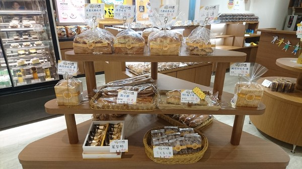 （胖匠）パン匠Bakery烘焙工房(大立)：高雄~胖匠 パン匠Bakery烘焙工房 髒髒包~超火紅髒髒旋風~不只髒到最高點還會爆漿呦~