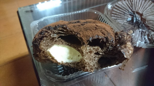 （胖匠）パン匠Bakery烘焙工房(大立)：高雄~胖匠 パン匠Bakery烘焙工房 髒髒包~超火紅髒髒旋風~不只髒到最高點還會爆漿呦~