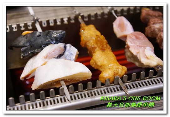 談天 自助無煙串燒:國父紀念館燒烤.有趣新奇又輕鬆方便的自動無煙串燒──談天自助無煙串燒