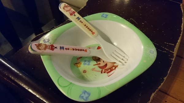 Lovely童話花園(花園店)：高雄~Lovely童話花園~創意義式料理~充滿童趣的大野狼與小紅帽~夢幻少女系甜點~熱戀草莓甜心蜜糖吐司~