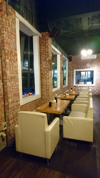 Lovely童話花園(花園店)：高雄~Lovely童話花園~創意義式料理~充滿童趣的大野狼與小紅帽~夢幻少女系甜點~熱戀草莓甜心蜜糖吐司~