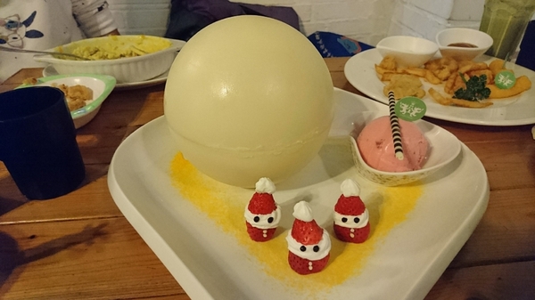 Lovely童話花園(花園店)：高雄~Lovely童話花園~創意義式料理~充滿童趣的大野狼與小紅帽~夢幻少女系甜點~熱戀草莓甜心蜜糖吐司~