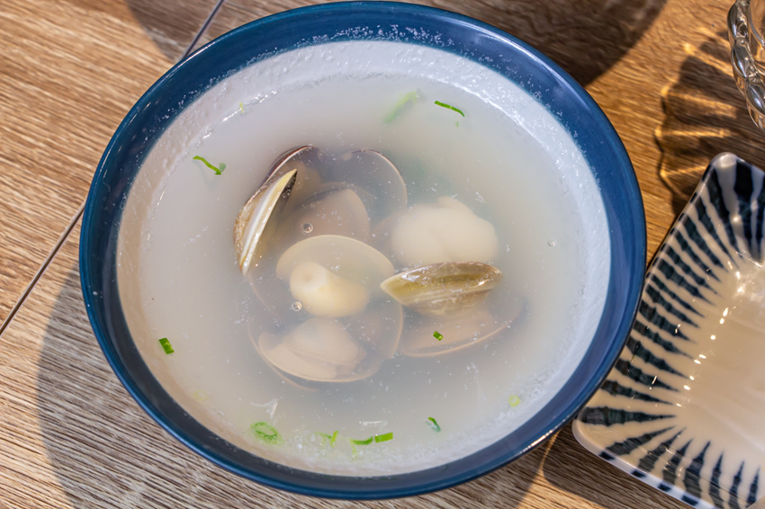 一貫手作壽司，中科商圈人氣美食，食材新鮮用料實在，用餐環境舒適有氣氛。 - 微笑Joe幸運