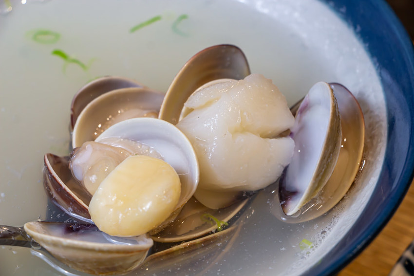 一貫手作壽司，中科商圈人氣美食，食材新鮮用料實在，用餐環境舒適有氣氛。 - 微笑Joe幸運