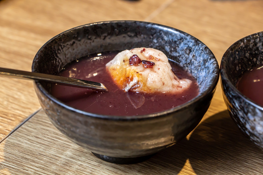 一貫手作壽司，中科商圈人氣美食，食材新鮮用料實在，用餐環境舒適有氣氛。 - 微笑Joe幸運