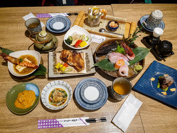 /tmp/phpqJLwop /tmp/phpqJLwop