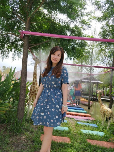 古坑珍‧粉紅城堡 水漾森林敎堂：雲林古坑~珍粉紅城堡 水漾森林敎堂~繽紛彩虹步道~超夢幻超浪漫~好拍到嫑嫑的~婚紗拍照打卡的好地方~