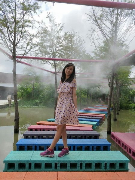 古坑珍‧粉紅城堡 水漾森林敎堂：雲林古坑~珍粉紅城堡 水漾森林敎堂~繽紛彩虹步道~超夢幻超浪漫~好拍到嫑嫑的~婚紗拍照打卡的好地方~