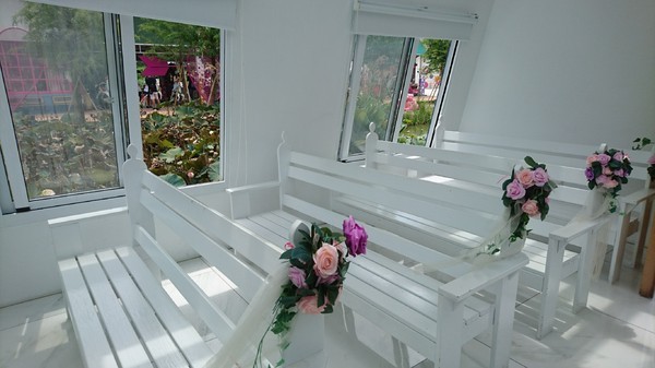 古坑珍‧粉紅城堡 水漾森林敎堂：雲林古坑~珍粉紅城堡 水漾森林敎堂~繽紛彩虹步道~超夢幻超浪漫~好拍到嫑嫑的~婚紗拍照打卡的好地方~