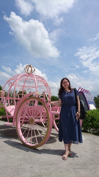 古坑珍‧粉紅城堡 水漾森林敎堂：雲林古坑~珍粉紅城堡 水漾森林敎堂~繽紛彩虹步道~超夢幻超浪漫~好拍到嫑嫑的~婚紗拍照打卡的好地方~