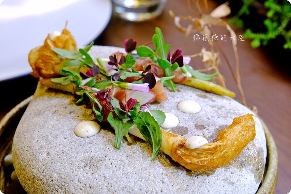 2018台中最令人期待的無菜單料理Feuille,一年只賣兩個月,吃土、吃花、吃石頭還吃泥巴!