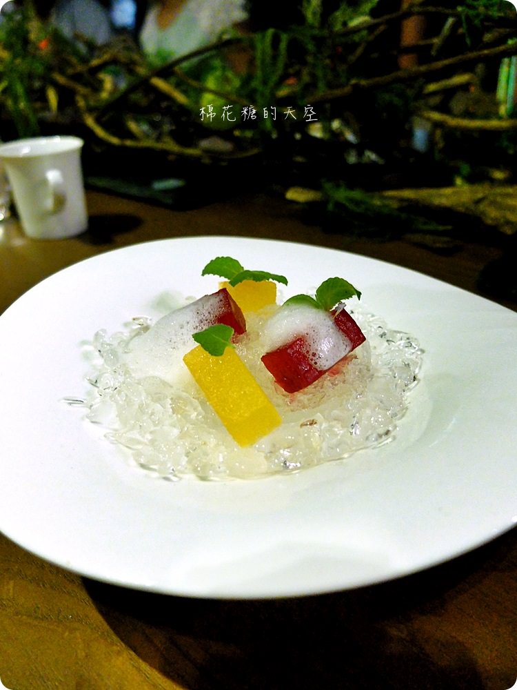 台中最新私廚-Feuille芾飲食實驗室一年只營業三個月的無菜單料理，完全顛覆料理既定規則重設你對美食的想像