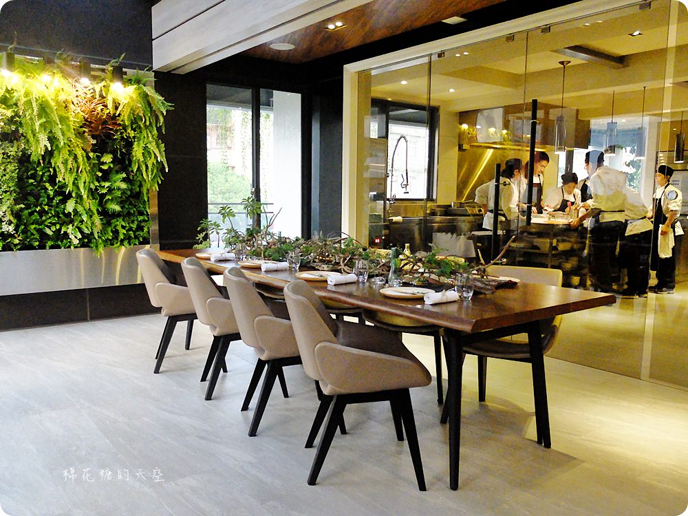 台中最新私廚-Feuille芾飲食實驗室一年只營業三個月的無菜單料理，完全顛覆料理既定規則重設你對美食的想像