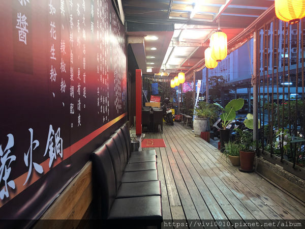 圓圓家愛吃貨-《台北中山》行天宮巷弄藏美食，赤哥汕頭火鍋(台北松江總店)，新鮮溫體牛熱湯川燙，甘甜好滋味！