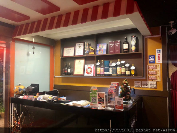 圓圓家愛吃貨-《台北中山》行天宮巷弄藏美食，赤哥汕頭火鍋(台北松江總店)，新鮮溫體牛熱湯川燙，甘甜好滋味！