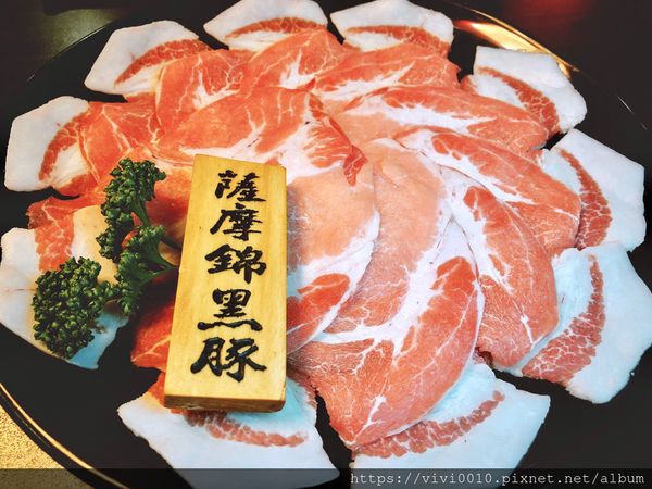 圓圓家愛吃貨-《台北中山》行天宮巷弄藏美食，赤哥汕頭火鍋(台北松江總店)，新鮮溫體牛熱湯川燙，甘甜好滋味！