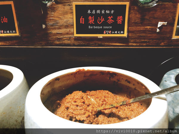 圓圓家愛吃貨-《台北中山》行天宮巷弄藏美食，赤哥汕頭火鍋(台北松江總店)，新鮮溫體牛熱湯川燙，甘甜好滋味！