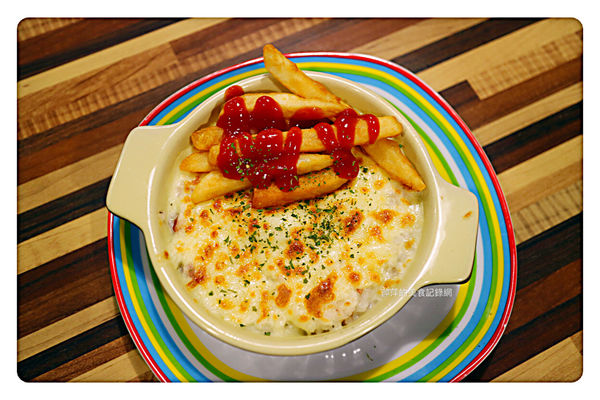 【新店美食】帕米義麵屋 ~ 新店平價義大利麵❤️加麵加飯不加價/點餐送濃湯/滿199送薯條 - 捷運大坪林站 