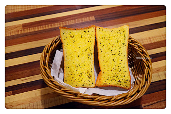 【新店美食】帕米義麵屋 ~ 新店平價義大利麵❤️加麵加飯不加價/點餐送濃湯/滿199送薯條 - 捷運大坪林站 