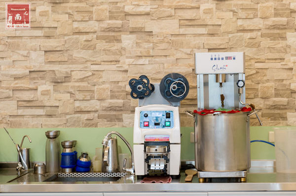 茶水印新營延平店(新營延平店)：【台南新營】大家搶著買的青蛙撞奶｜起鍋一次只能供應23杯｜自熬黑糖｜L-阿拉伯糖~茶水印新營延平店