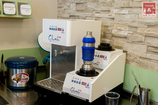 茶水印新營延平店(新營延平店)：【台南新營】大家搶著買的青蛙撞奶｜起鍋一次只能供應23杯｜自熬黑糖｜L-阿拉伯糖~茶水印新營延平店