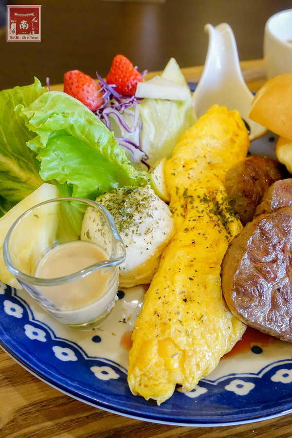 麗瓷咖啡:【台南美食】臺南應用科大美食|永康早午餐|義大利麵|瓷器咖啡館~麗瓷咖啡 lazy Café