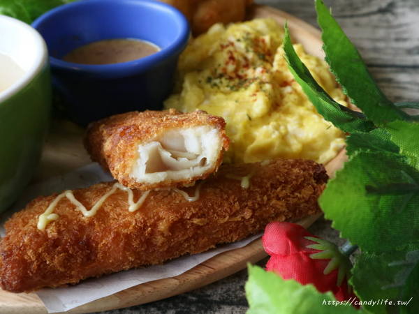 義小間 Little house:台中美食│義小間 Little house〃近中興大學平價義大利麵專賣店,裝潢溫馨可愛,還有販售澎派早午餐~