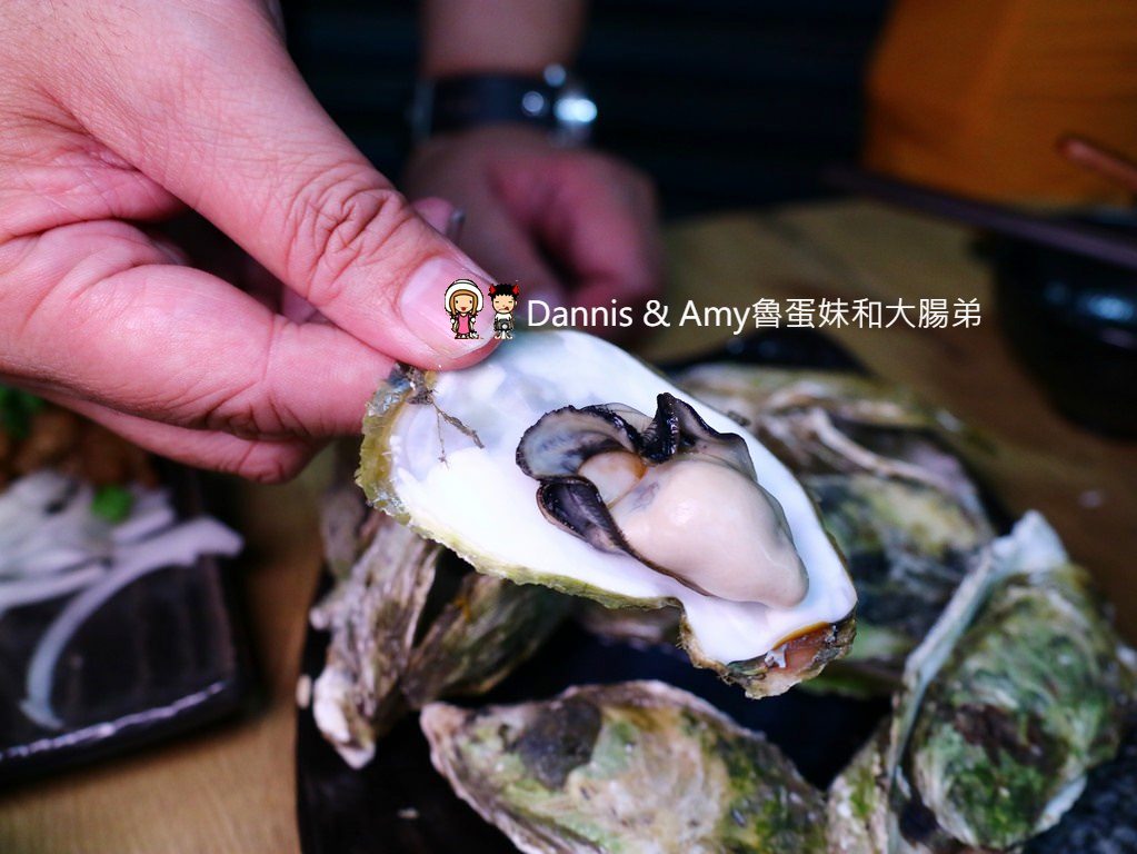 《新竹東門市場美食》小東門-蒸烤鮮飯食。澳門順德菜波波蛤（卜卜蜆）。牛肉蓋飯。綜合海鮮炊。薑蔥炒大沙公︱菜單分享 （影片）