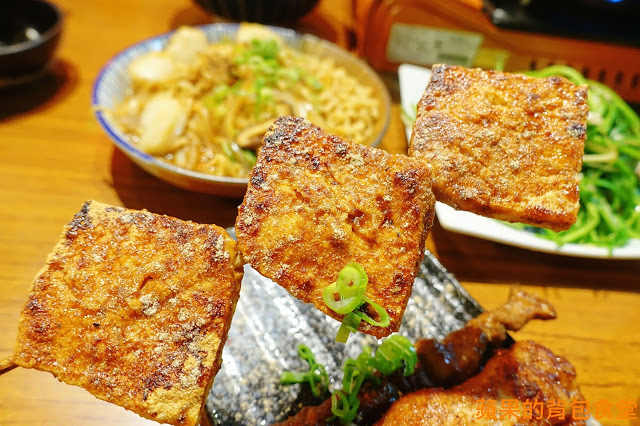 [食記] 新竹東區 - 小東門蒸烤鮮飯食 鮮甜粵式啵啵蛤蛤蜊超量 麻辣炒公仔麵飽足過癮 舒肥烤牛排多汁軟嫩 下班小酌好去處 新竹美食