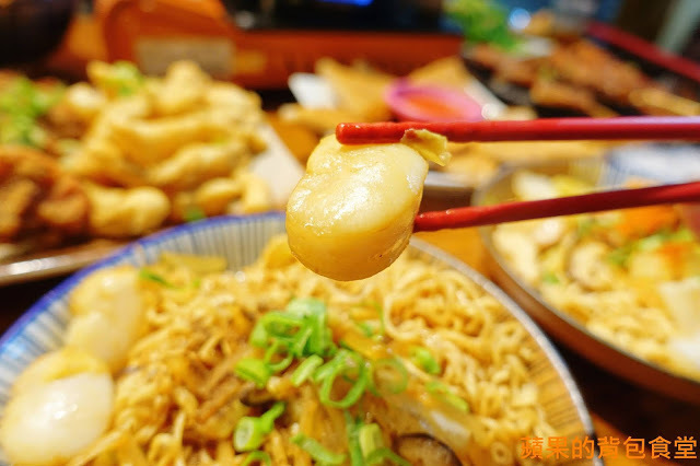 [食記] 新竹東區 - 小東門蒸烤鮮飯食 鮮甜粵式啵啵蛤蛤蜊超量 麻辣炒公仔麵飽足過癮 舒肥烤牛排多汁軟嫩 下班小酌好去處 新竹美食