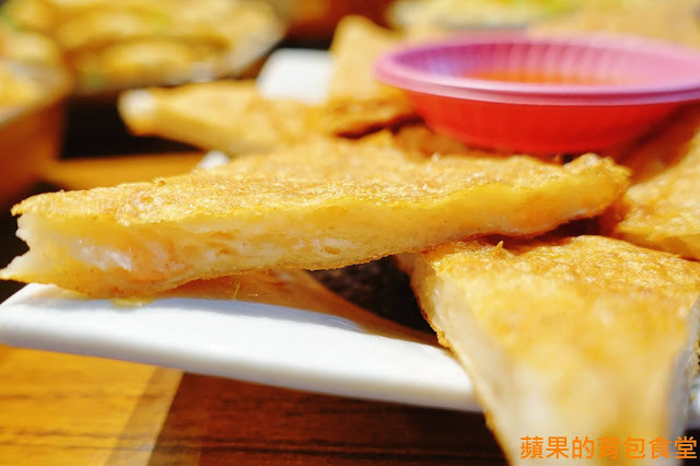 [食記] 新竹東區 - 小東門蒸烤鮮飯食 鮮甜粵式啵啵蛤蛤蜊超量 麻辣炒公仔麵飽足過癮 舒肥烤牛排多汁軟嫩 下班小酌好去處 新竹美食