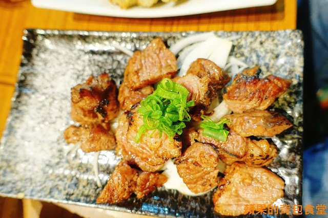 [食記] 新竹東區 - 小東門蒸烤鮮飯食 鮮甜粵式啵啵蛤蛤蜊超量 麻辣炒公仔麵飽足過癮 舒肥烤牛排多汁軟嫩 下班小酌好去處 新竹美食