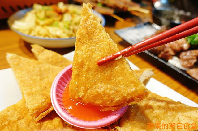 [食記] 新竹東區 - 小東門蒸烤鮮飯食 鮮甜粵式啵啵蛤蛤蜊超量 麻辣炒公仔麵飽足過癮 舒肥烤牛排多汁軟嫩 下班小酌好去處 新竹美食