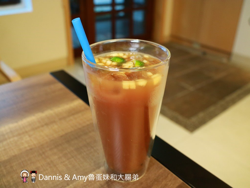 《新竹竹北美食》Freedom Caf'e Bistro(自由咖啡小酒館）義式早午晚餐輕食。宵夜炸物調酒。菜色推薦｜母親節優惠分享