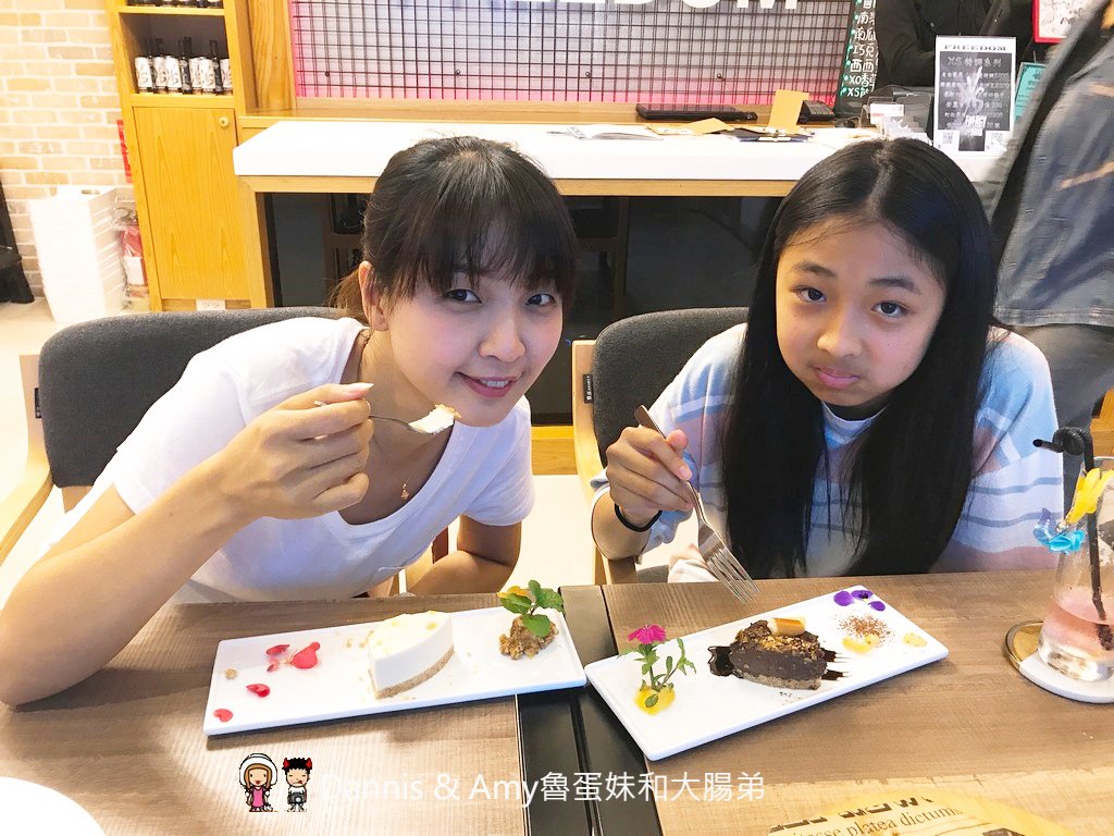 《新竹竹北美食》Freedom Caf'e Bistro(自由咖啡小酒館）義式早午晚餐輕食。宵夜炸物調酒。菜色推薦｜母親節優惠分享