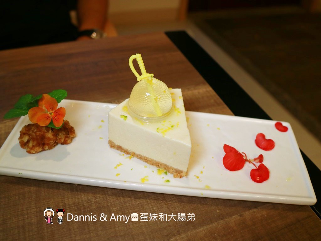 《新竹竹北美食》Freedom Caf'e Bistro(自由咖啡小酒館）義式早午晚餐輕食。宵夜炸物調酒。菜色推薦｜母親節優惠分享