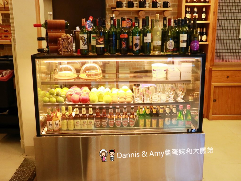 《新竹竹北美食》Freedom Caf'e Bistro(自由咖啡小酒館）義式早午晚餐輕食。宵夜炸物調酒。菜色推薦｜母親節優惠分享