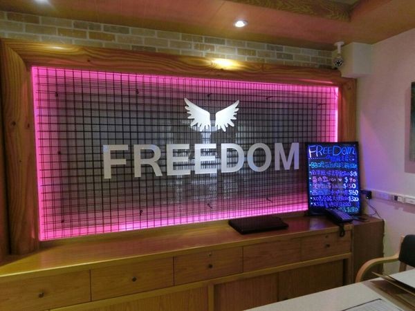 (竹北美食)Freedom餐酒館交通方便好停車,悠閒享受美食之夜~