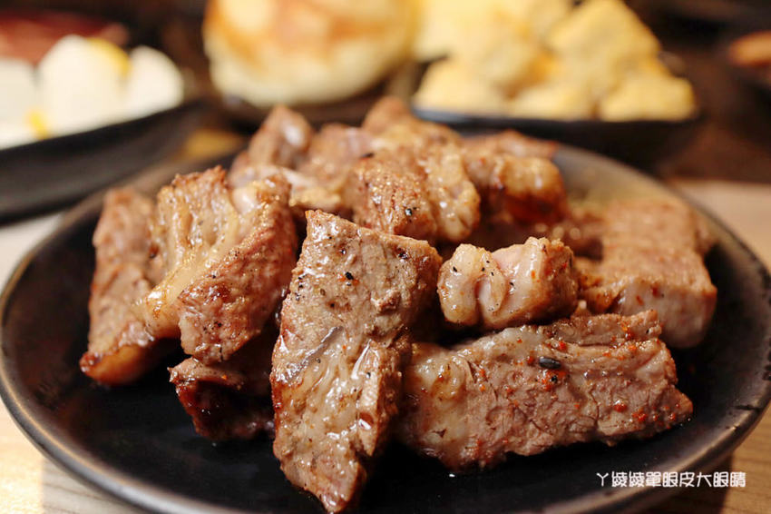 新竹燒烤吃到飽！愛烤愛對囉新竹店，新竹大遠百附近超狂海陸吃到飽！壽星生日優惠