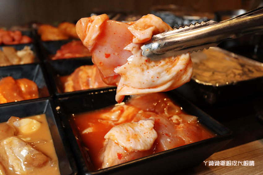 新竹燒烤吃到飽！愛烤愛對囉新竹店，新竹大遠百附近超狂海陸吃到飽！壽星生日優惠