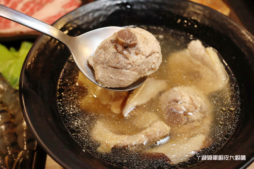 新竹燒烤吃到飽！愛烤愛對囉新竹店，新竹大遠百附近超狂海陸吃到飽！壽星生日優惠