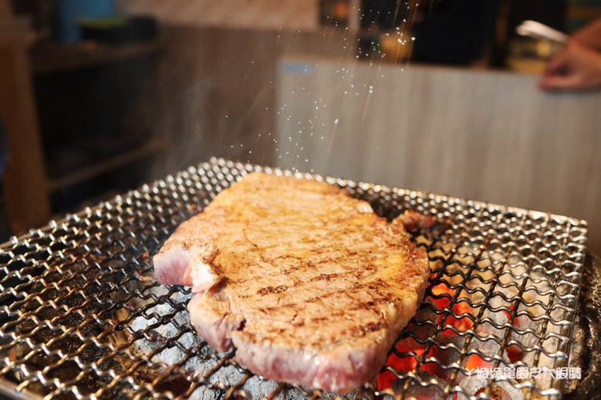 新竹燒烤吃到飽！愛烤愛對囉新竹店，新竹大遠百附近超狂海陸吃到飽！壽星生日優惠