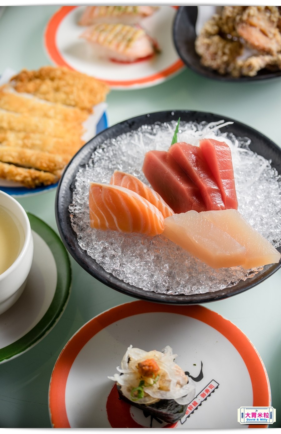 新幹線列車,現點現做直達桌邊,高雄左營,御壽司,迴轉壽司每盤30元起,享受握壽司.丼飯.壽喜燒,天婦羅,這裡通通有 - 大胃米粒 DAVID & MILLY