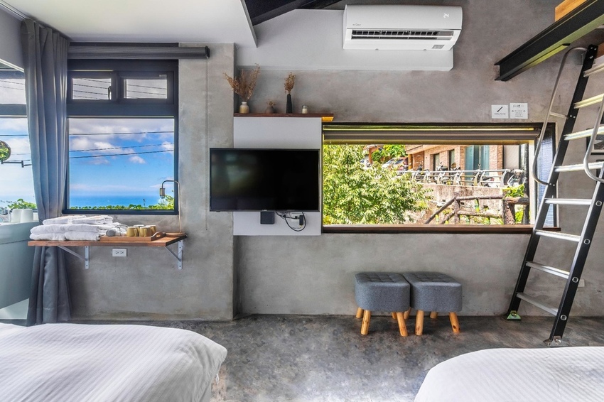 九份山經豪華海景4人房1.jpg 九份山經豪華海景4人房1.jpg