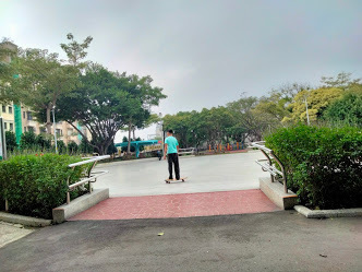 中壢景點-中壢藝術園區-地景藝術、雕塑藝術、遊樂、健身設施-超讚