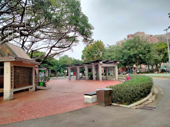 中壢景點-中壢藝術園區-地景藝術、雕塑藝術、遊樂、健身設施-超讚