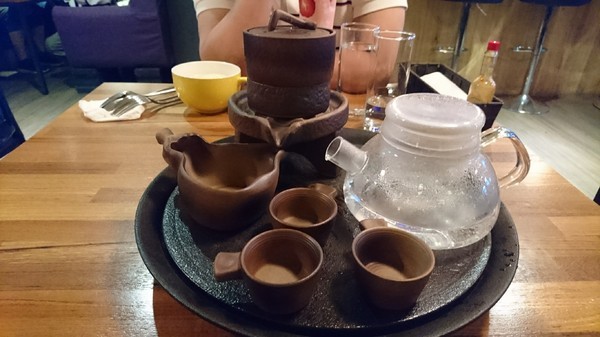 Lion 義式餐酒館-浮誇系調酒：《愛評體驗券》高雄~Lion 義式餐酒館 超浮誇系調酒~視覺味覺最佳饗宴~IG拍照熱點~