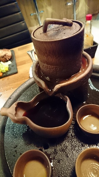 Lion 義式餐酒館-浮誇系調酒：《愛評體驗券》高雄~Lion 義式餐酒館 超浮誇系調酒~視覺味覺最佳饗宴~IG拍照熱點~